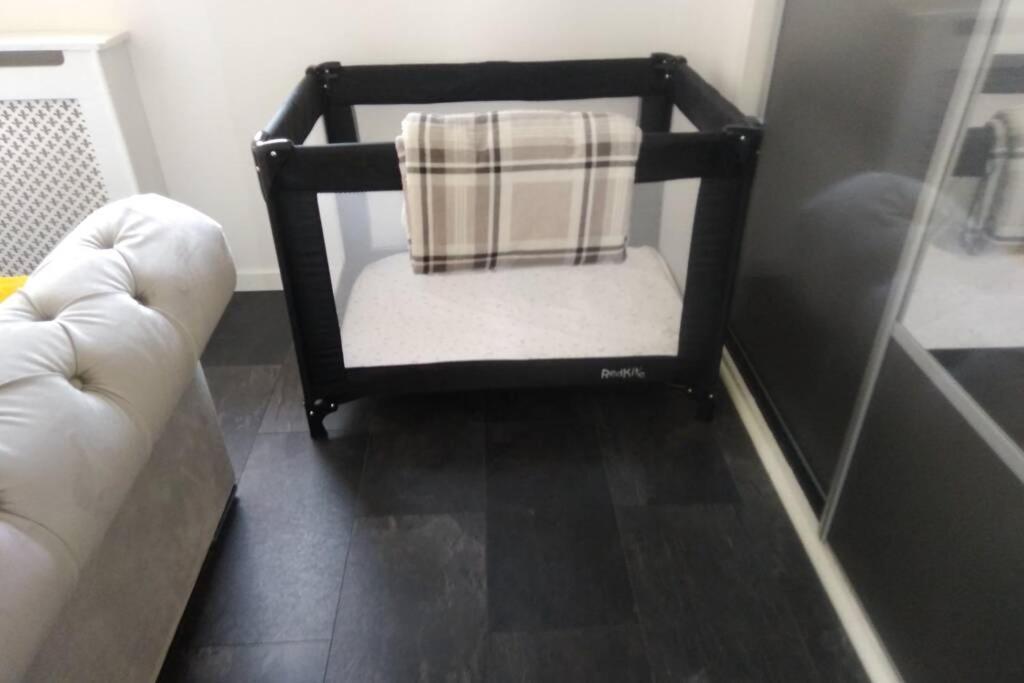 The Cottage - Hot Tub - Nr Glasgow - Self Check-In Coatbridge Eksteriør bilde