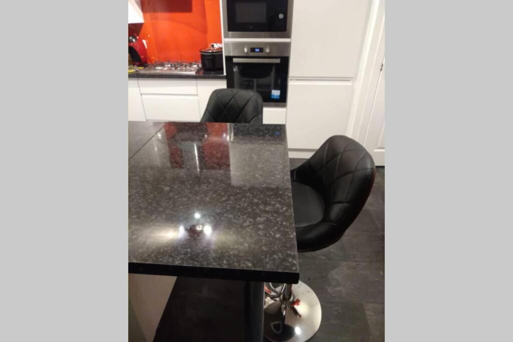 The Cottage - Hot Tub - Nr Glasgow - Self Check-In Coatbridge Eksteriør bilde